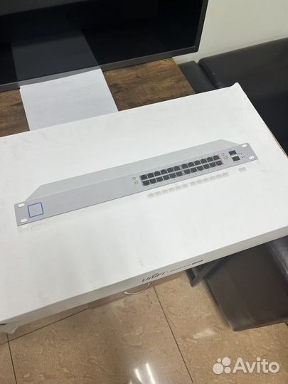 Коммутатор Ubiquiti UniFi Switch US-24-250W