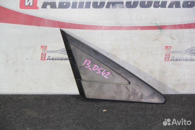 Уголок крыла право c Mazda Premacy cwefw LF-VD