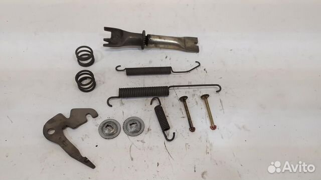 Механизм стояночного тормоза nissan Bluebird Sylph