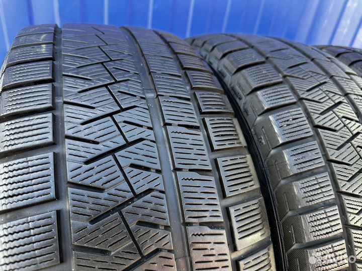 Pirelli Ice Asimmetrico 225/45 R18 и 245/40 R18 95Q