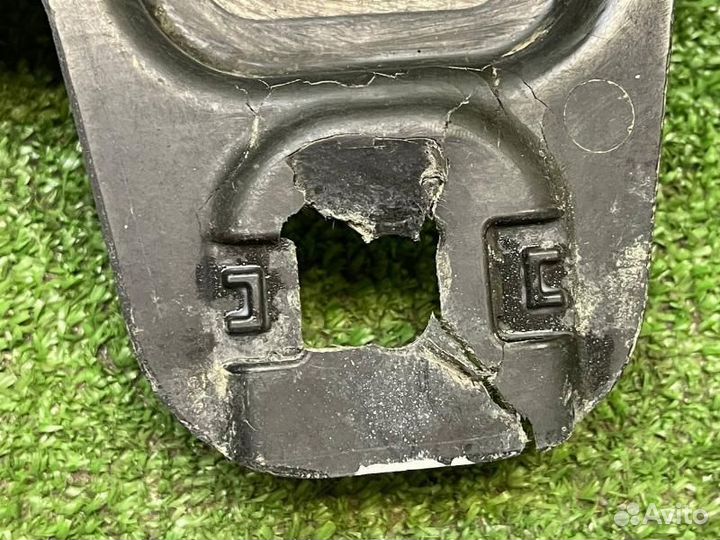 Защита днища кузова Skoda Octavia A7 2013