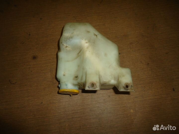 Бачок омывателя EW5T Subaru Impreza GF2 (92-00)