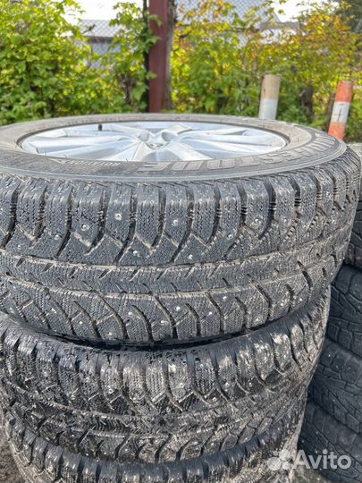 Bridgestone Ice Cruiser 7000 225/65 R17 106T