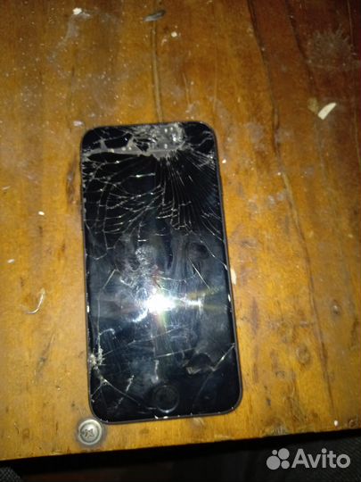 Мобильные телефоны бу iPhone 7