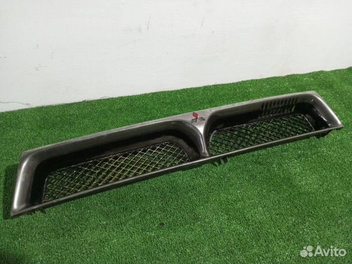 Решетка радиатора Mitsubishi Galant EA 1996-1998