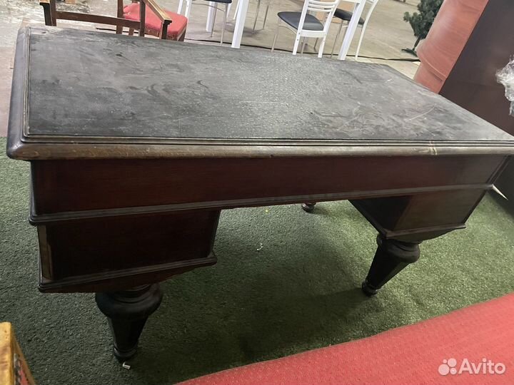 Антикварная мебель из массива