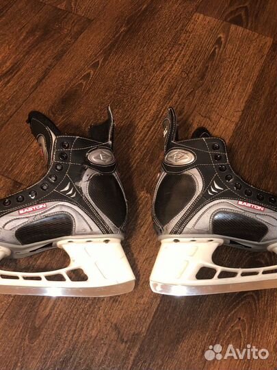 Коньки хоккейные