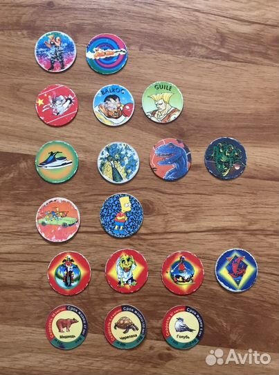 Фишки сотки кэпсы различных серий и Биты