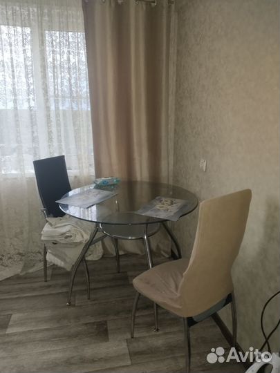 Стол обеденный стеклянный