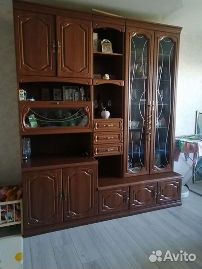 Стенка в гостиную бу