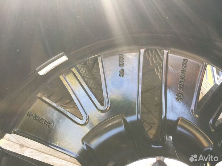 Оригинальные колеса на Mercedes-Benz GLC R19