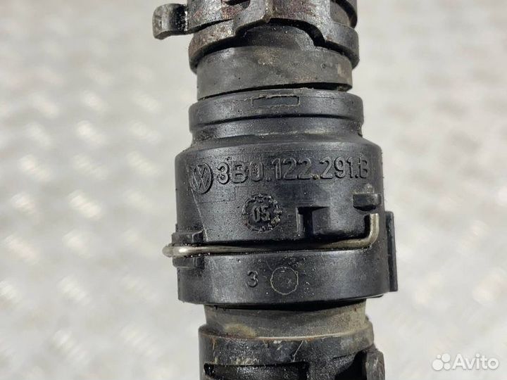 Трубка системы охлаждения Volkswagen Phaeton 3D2