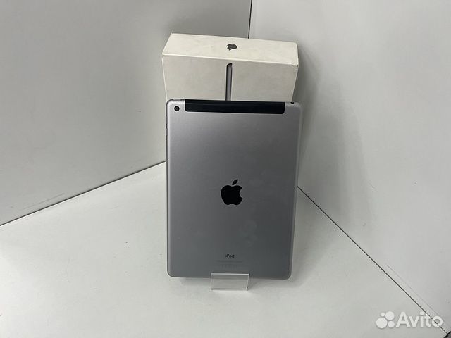 Планшет с SIM-картой Apple iPad (2018) 32Gb Wi-Fi
