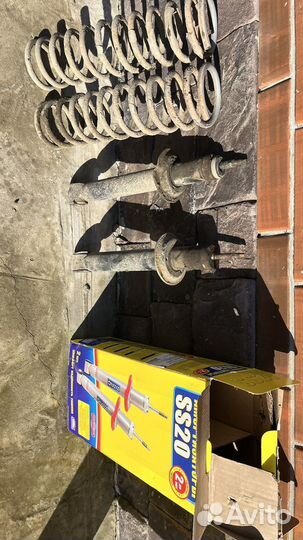 Стойки задние и пружины