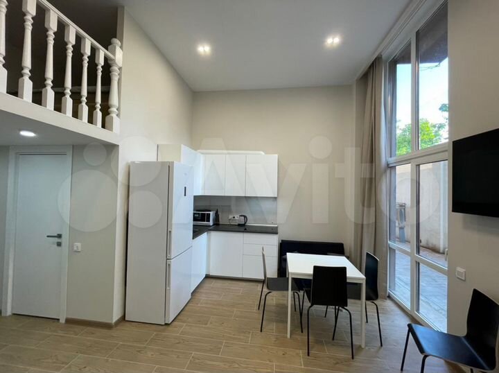 2-к. апартаменты, 42 м², 1/6 эт.