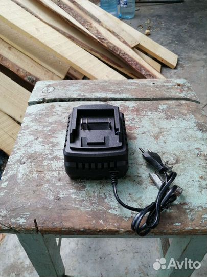 Зарядное устройство для литий ионных батарей