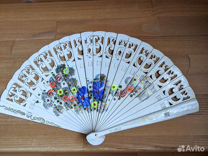 Веер деревянный