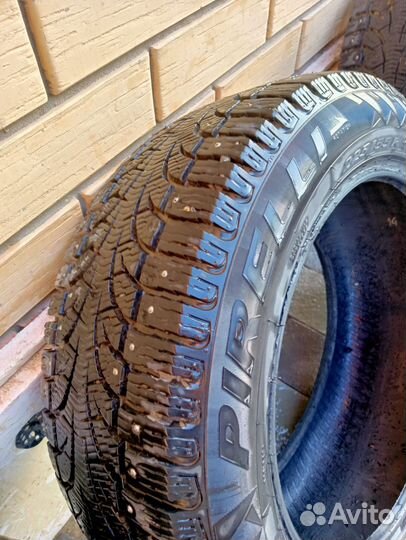 Pirelli Winter Carrier 225/55 R17 101T