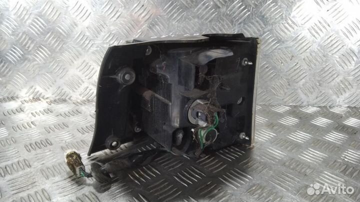 Фонарь Mitsubishi Outlander XL (2006-2012)