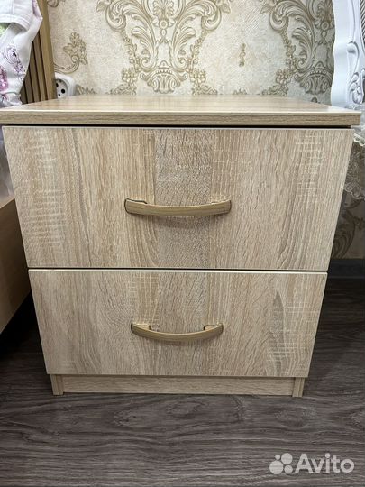 Тумба прикроватная