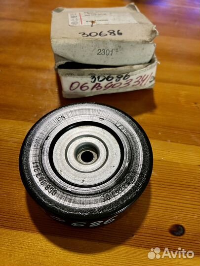 Ролик приводного ремня Audi A4
