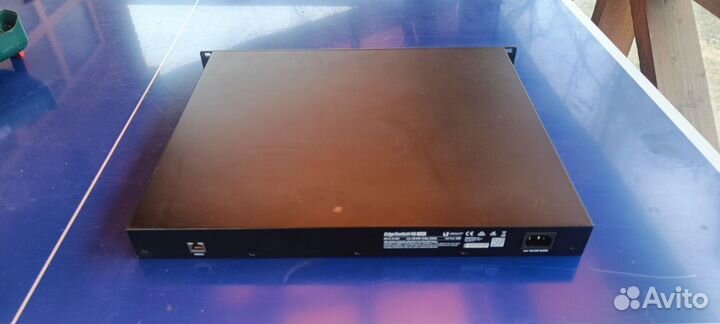 Коммутатор Ubiquiti EdgeSwitch PoE 48 портов 500W