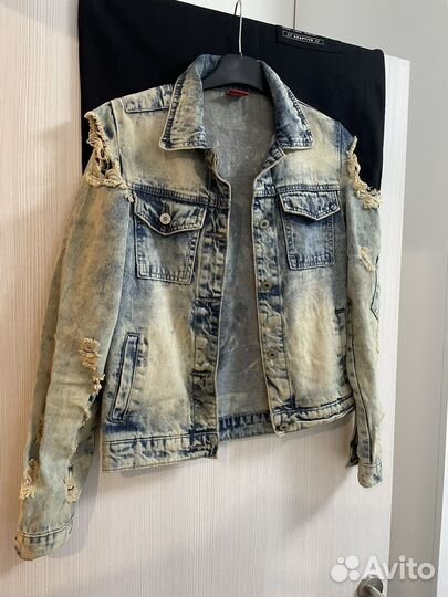 Вещи женские 46-48