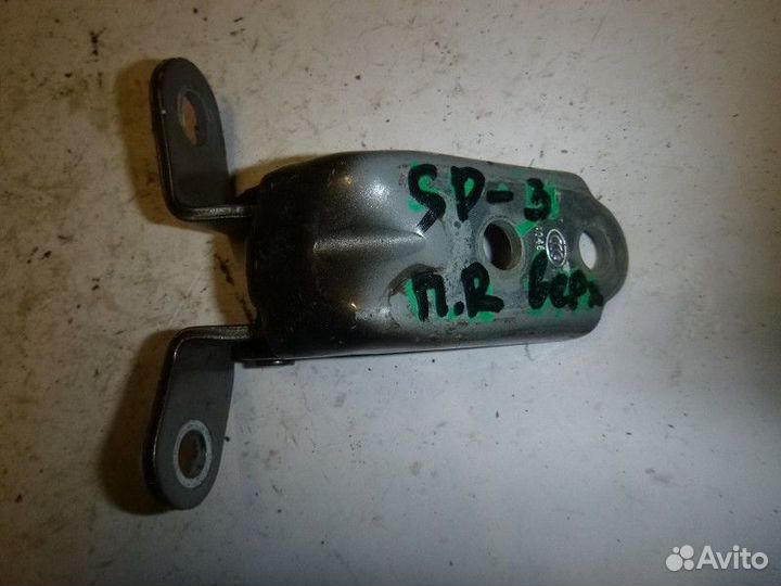 Петля двери передней правой верхняя KIA sportage 2