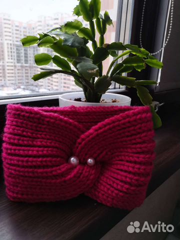 Повязка на голову вязаная