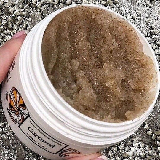 Обновляющий скраб карамель