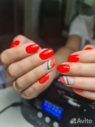 Маникюр с покрытием гель-лаком