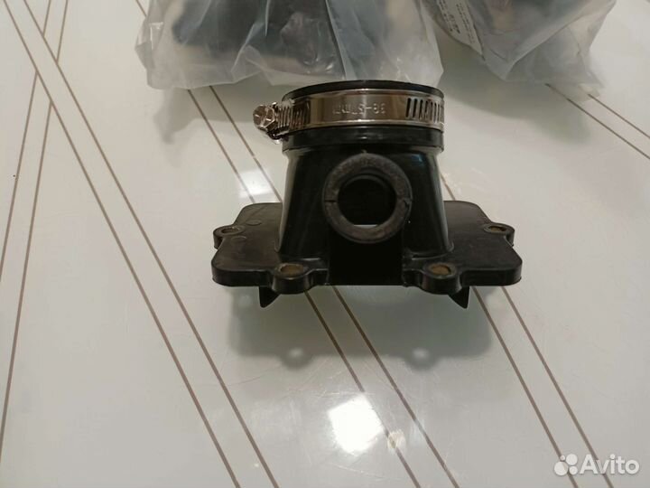 Впускной коллектор,патрубок на снегоход BRP