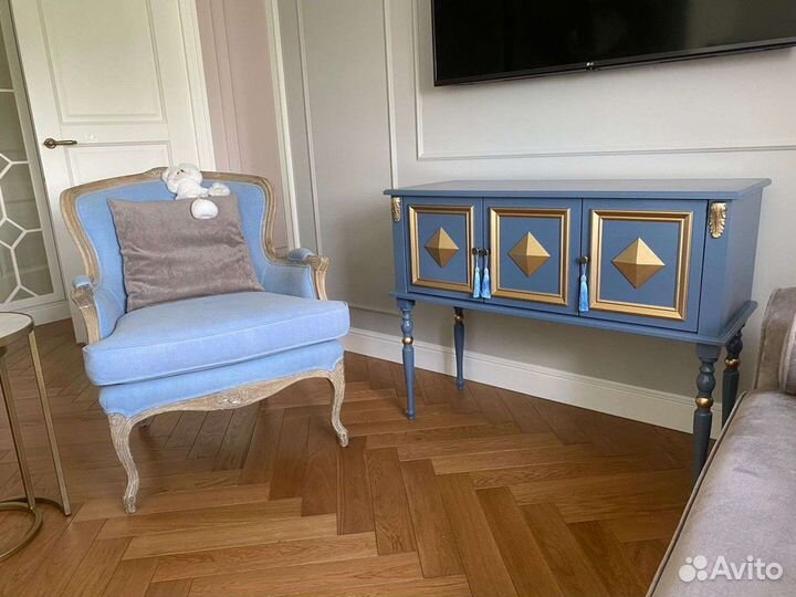 Тумба трехдверная