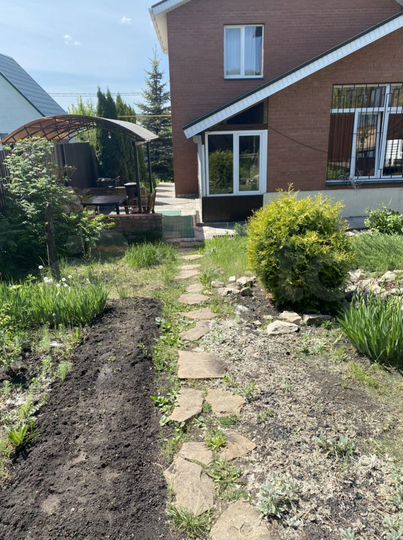 Дом 170 м² на участке 7 сот.