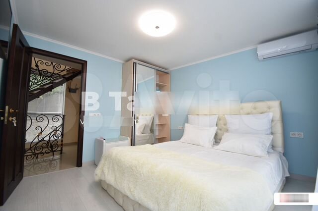 Комната 100 м² в 3-к., 3/3 эт.