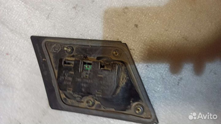 Фонарь задний внутренний Ваз 2115