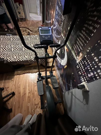 Эллиптический тренажер Torneo Festa C-310