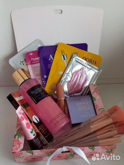 Набор косметики бюти бокс подарок девушке учителю