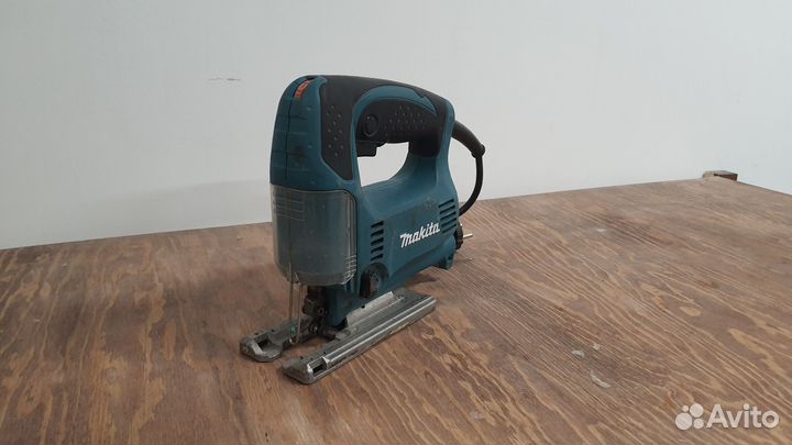 Лобзик Makita 4329