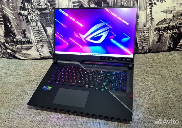 Asus ROG Strix Scar 17 i9 12900H / RTX 3070Ti /2TB
