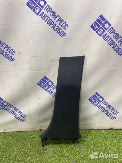 Обшивка стойки задняя правая Skoda Superb седан