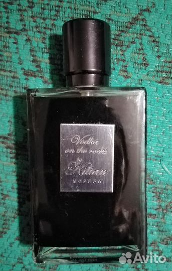 Флаконы от духов и остатки