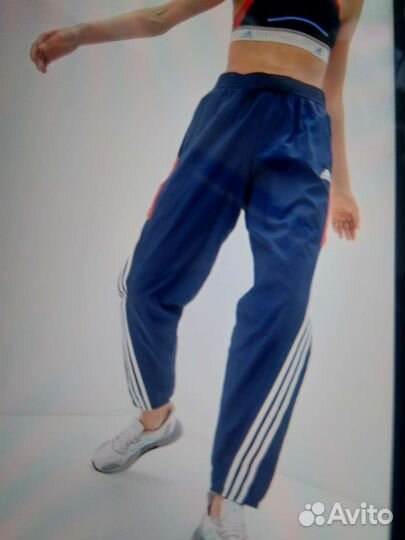 Adidas спортивный костюм женский новый