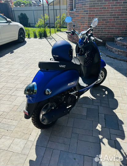 Скутер Vento Retro