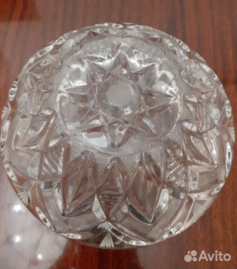 Ваза хрустальная