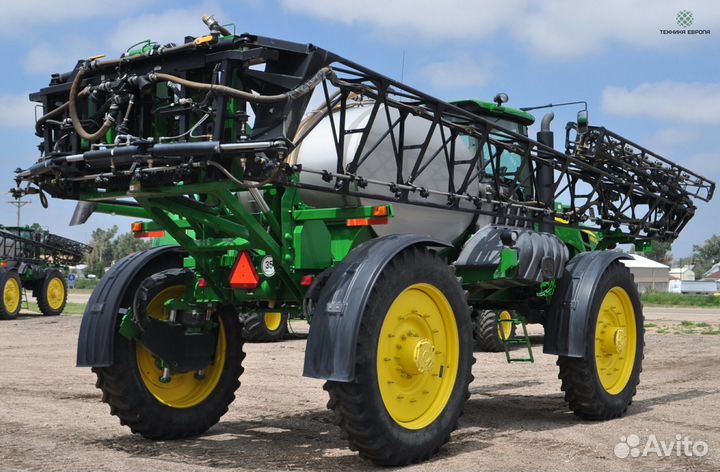 Опрыскиватель John Deere 4930, 2009