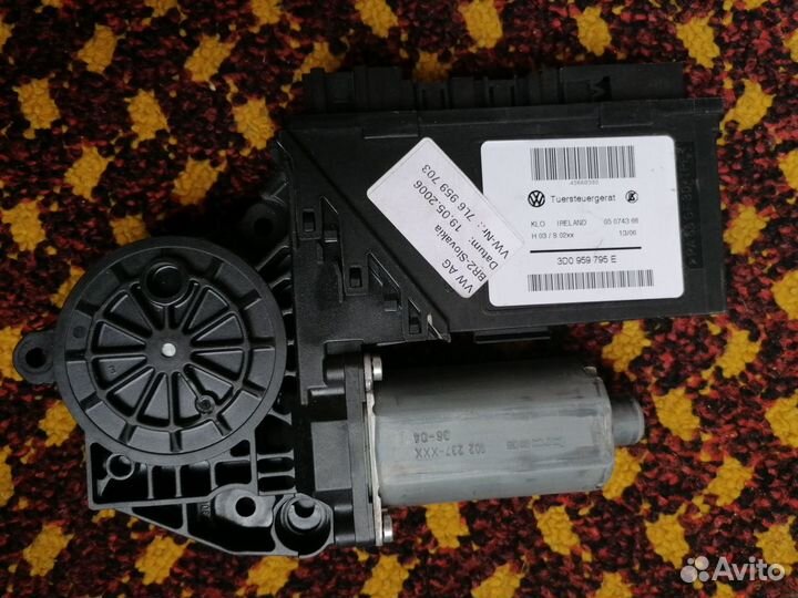 Стеклоподъемник задний левый Volkswagen Touareg