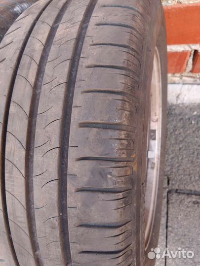 Michelin Energy Saver A/S 215/60 R16