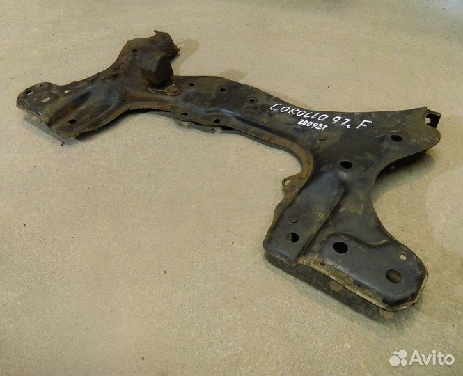 Подрамник передний Toyota Corolla E110