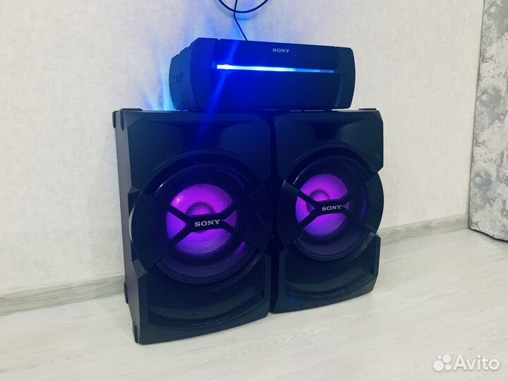 Музыкальный центр Sony (акустика, колонки)